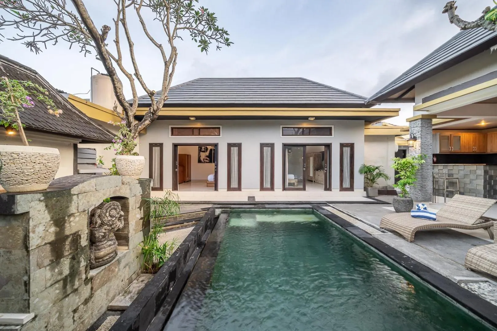 Qlo Villa , Seminyak 0*, Seminyak (Bali)
